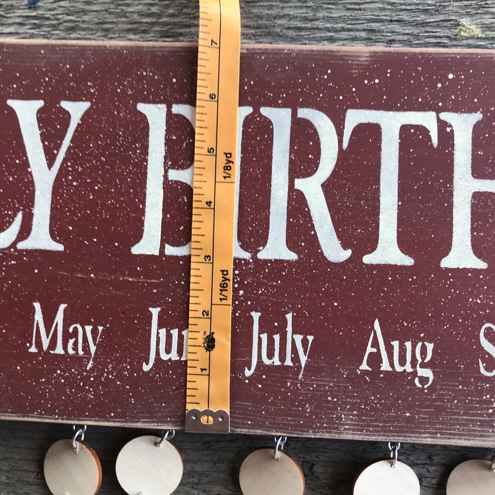 Family Birthday Sign Red - Picture 4 of 4